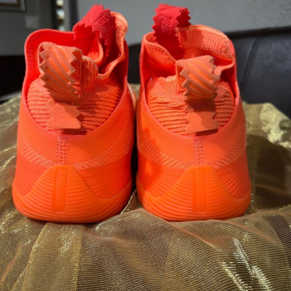 Adidas Boost - Picture 7 of 8